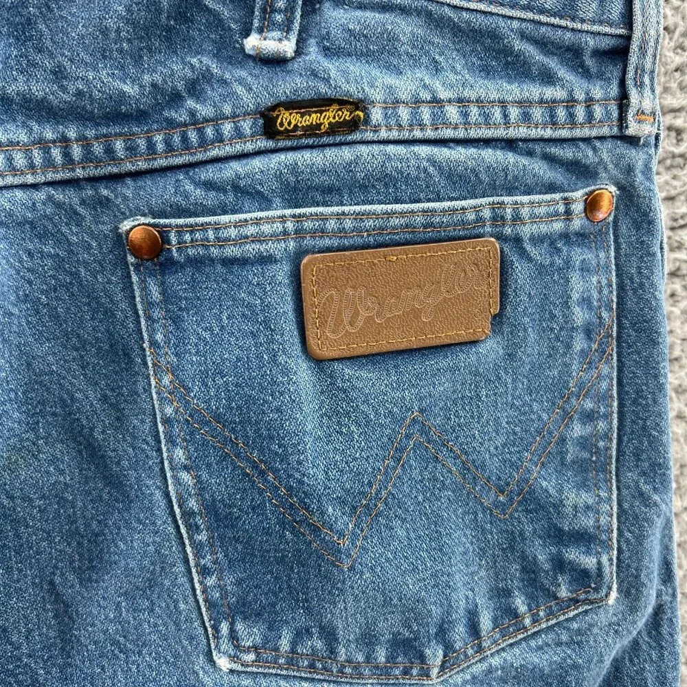 Vintage Wrangler Jeans 38X 32 Cowboy Cut 31MWZPW Relaxed Fit Made in USA *